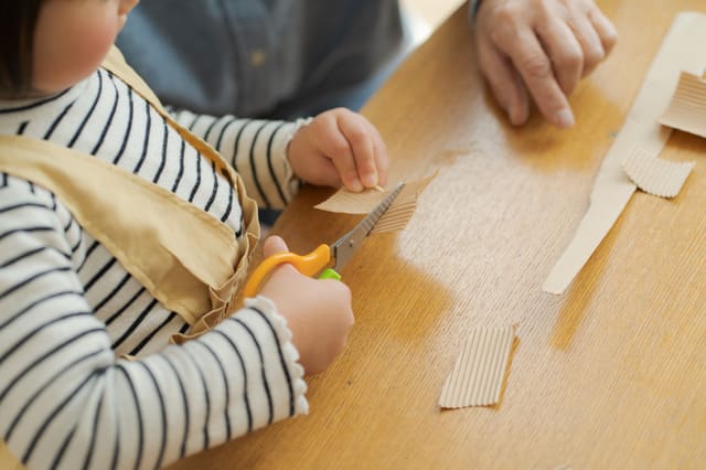 3、ピザ屋さんになった気分「ダンボールピザ」