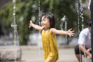 【2歳水遊び】夢中になる遊び方5つ紹介